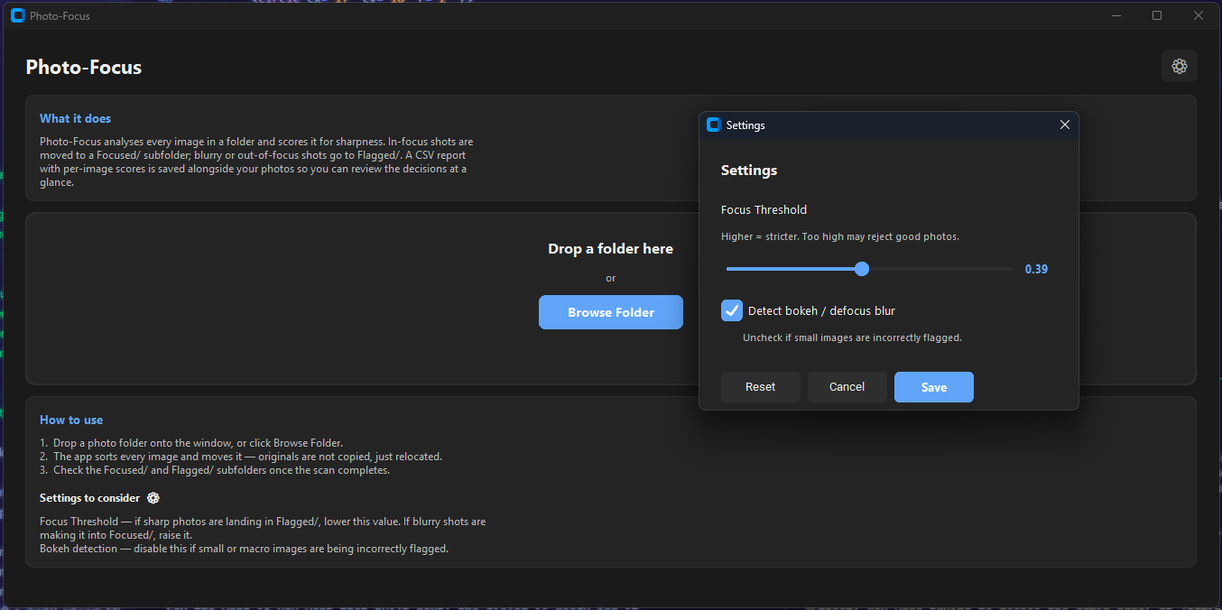 The Photo-Focus application window showing its folder drop target