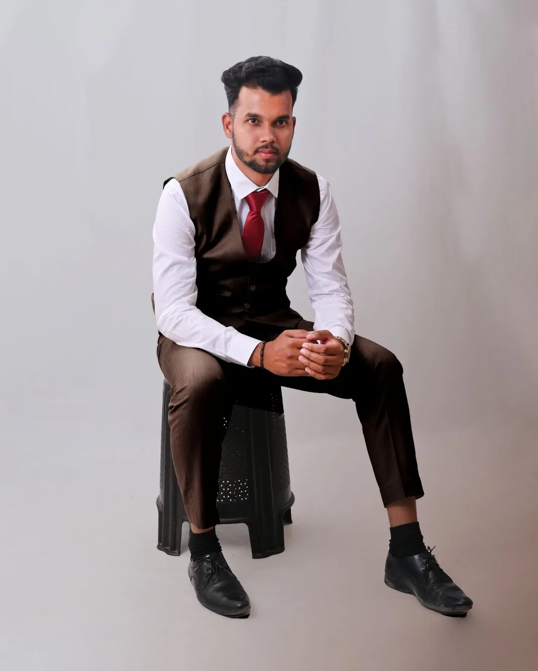 English Walnut 3 Peace Suit – view 2