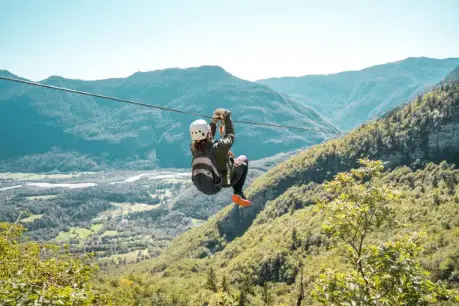 Tirana: Quad Bike and Zipline Adventure Tour