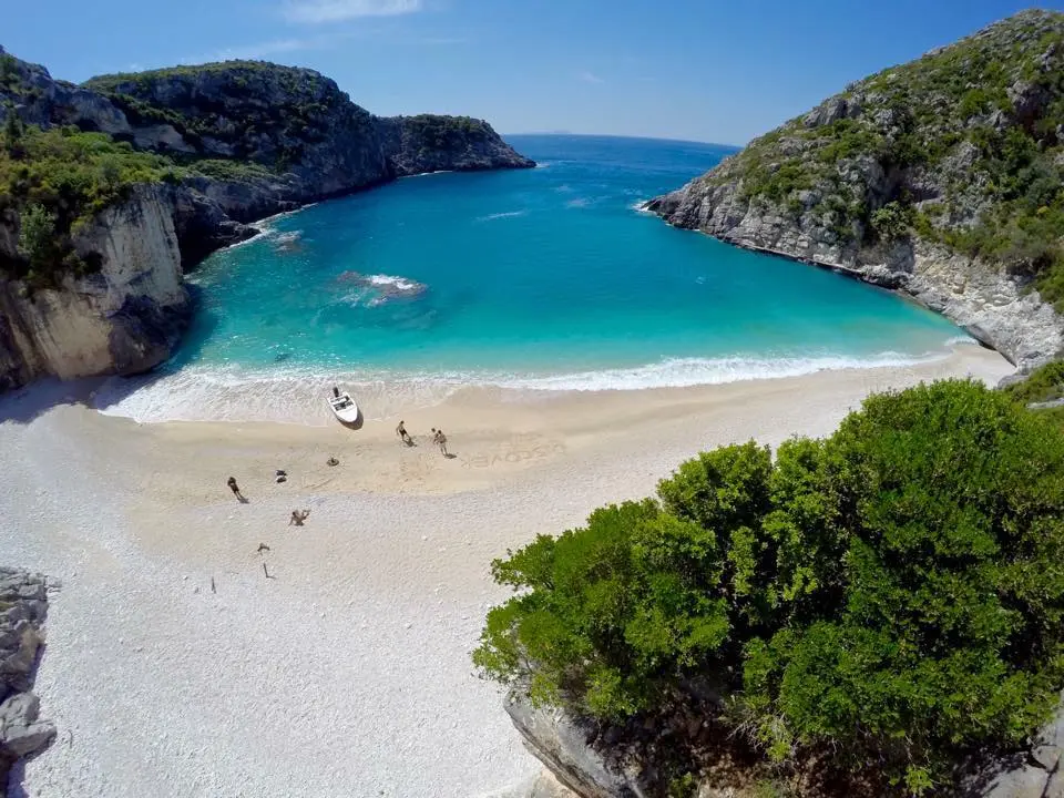 South Tour - Riviera: Crystal Waters, Boat Tours & Nightlife - Gallery Image 1