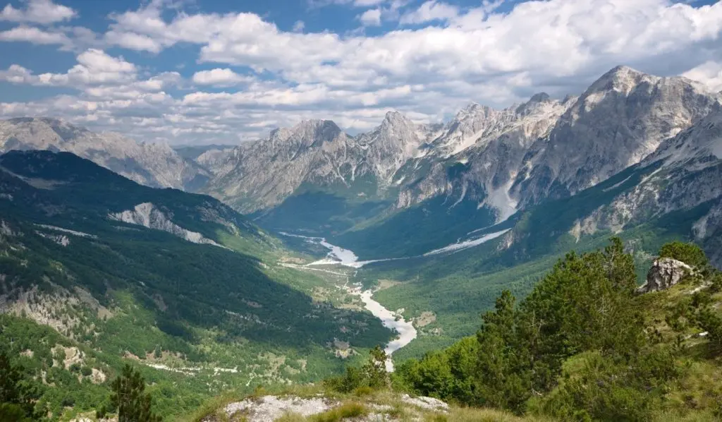 Pass Valbona – Theth: Albanian Alps 3-Day Adventure - Gallery Image 4