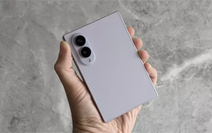 Samsung flip 8 ya llega...