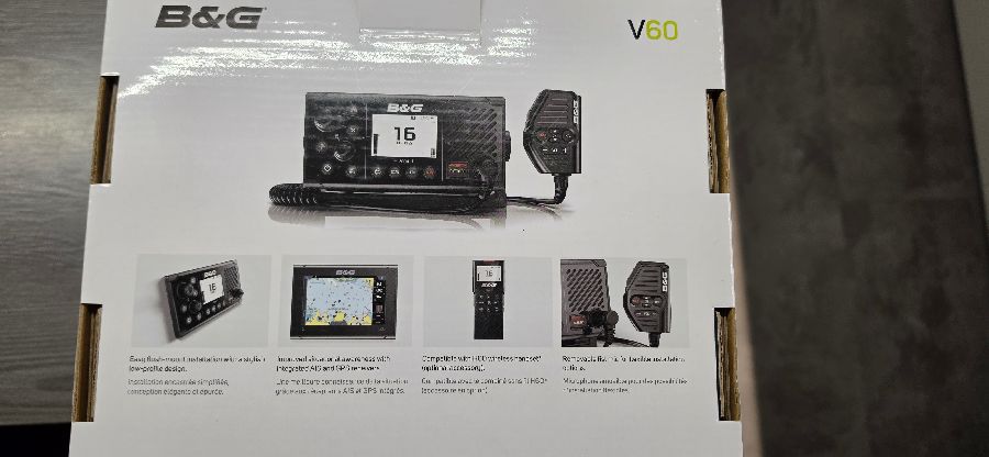 B&G Radio V60 with Handset H60 — photo 3