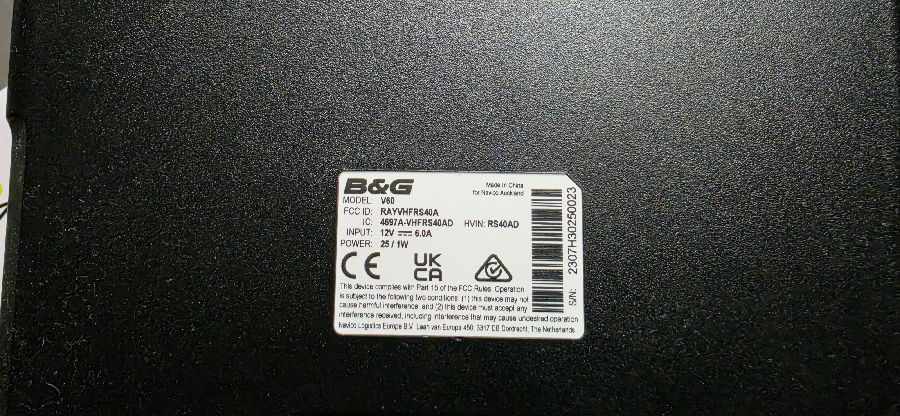 B&G Radio V60 with Handset H60 — photo 5
