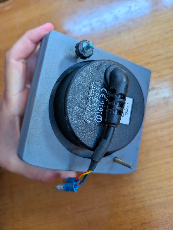 Raymarine RAY240E ACTIVE SPEAKER — photo 2