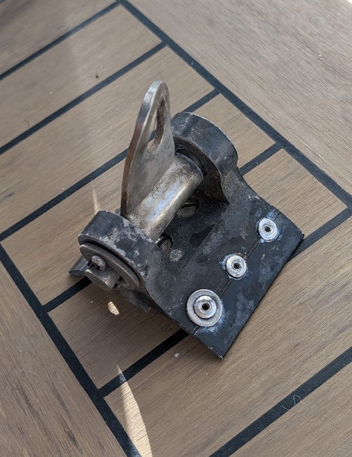 WANTED: Boom vang fitting — photo 2