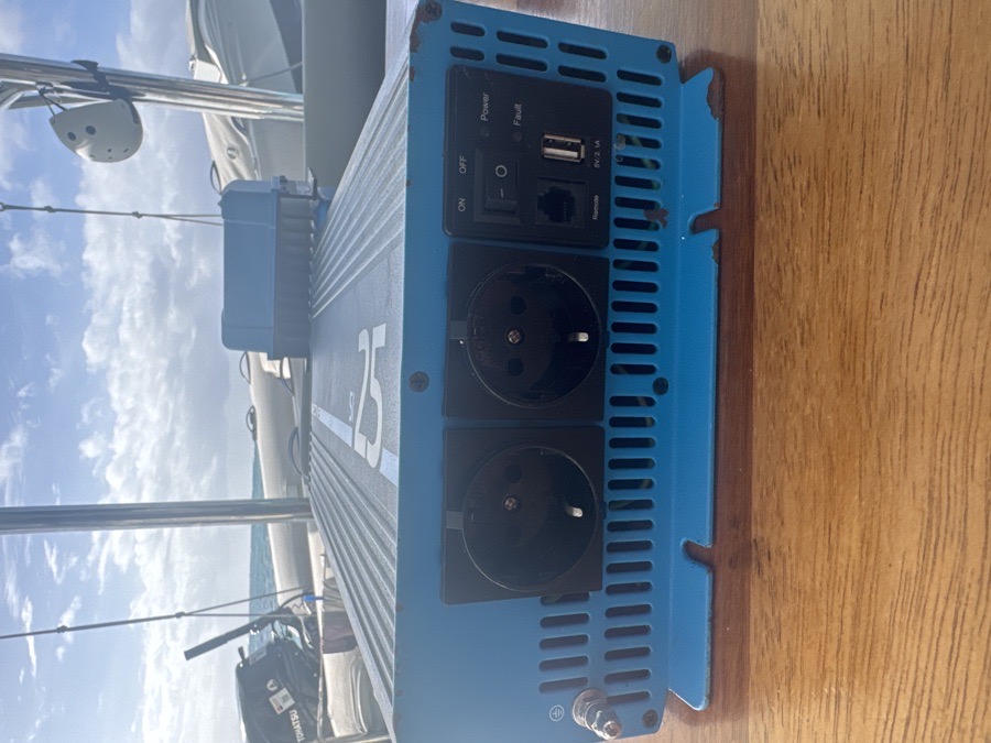 Active SI 25 2500W Inverter — photo 4
