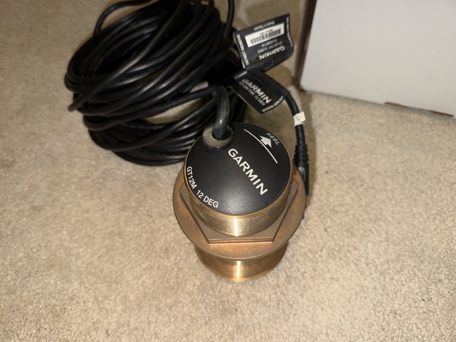 Garmin thru-hull transducer