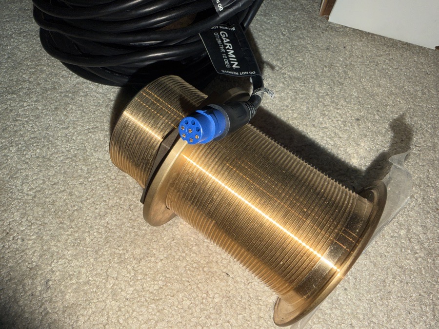 Garmin thru-hull transducer — photo 5