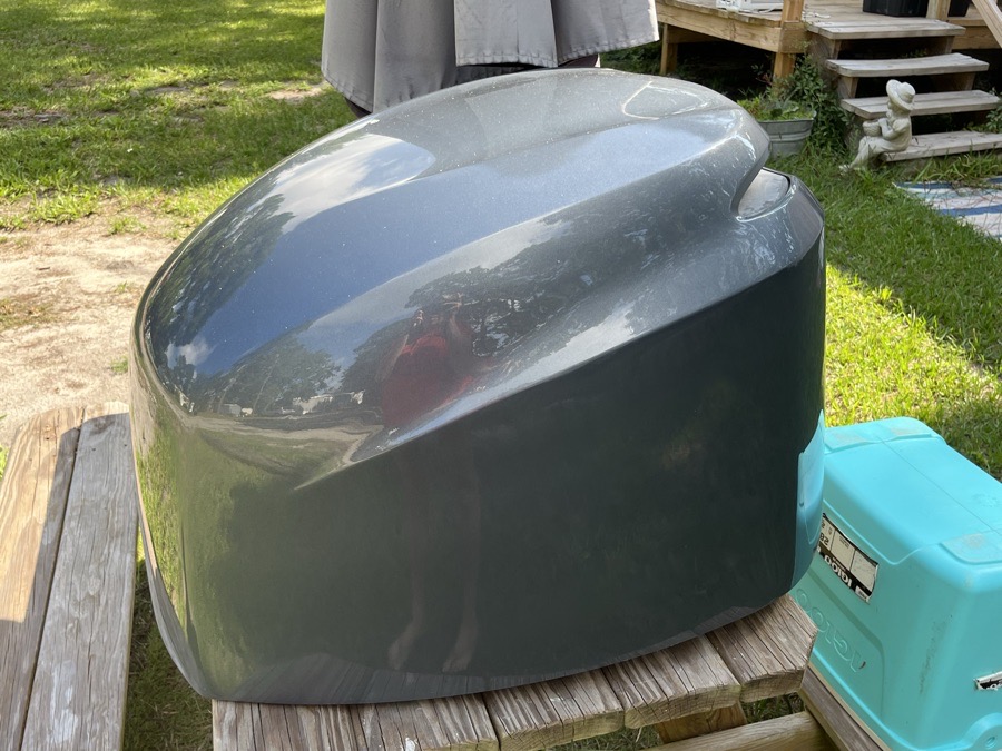 Outboard Motor Cowling / Engine Cover – Good Condition