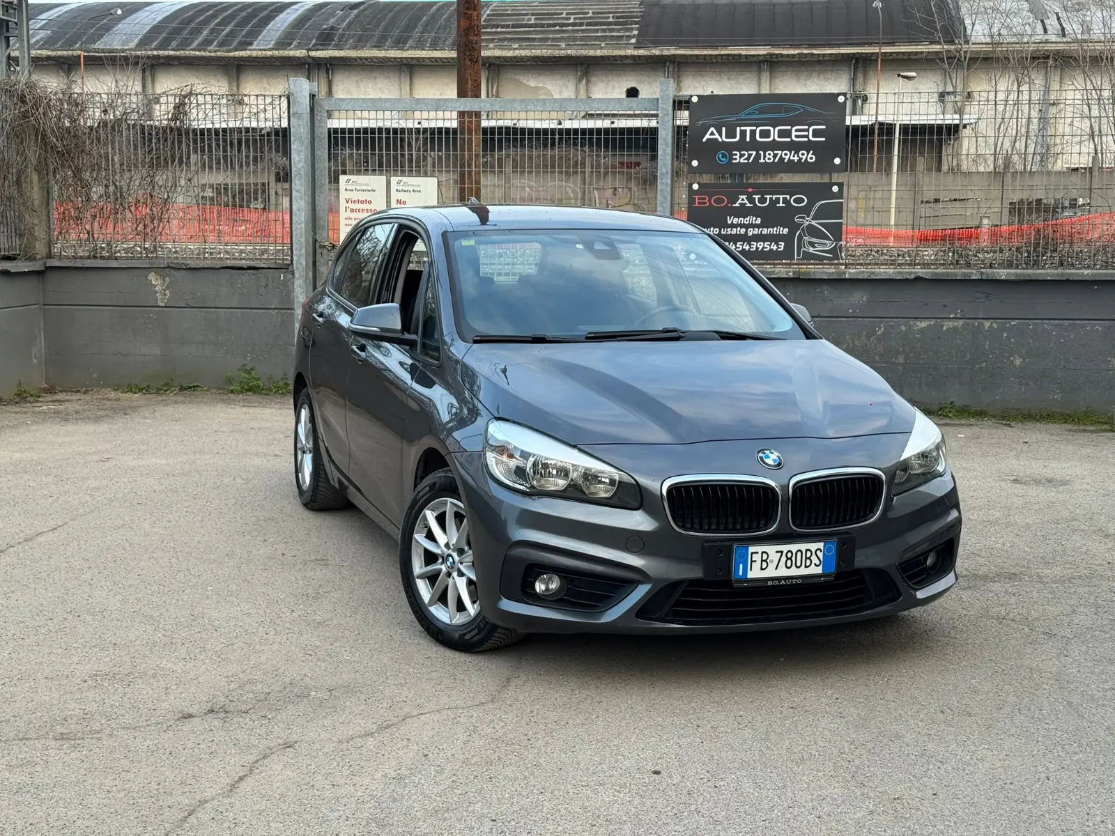 BMW 216D  - Foto 1