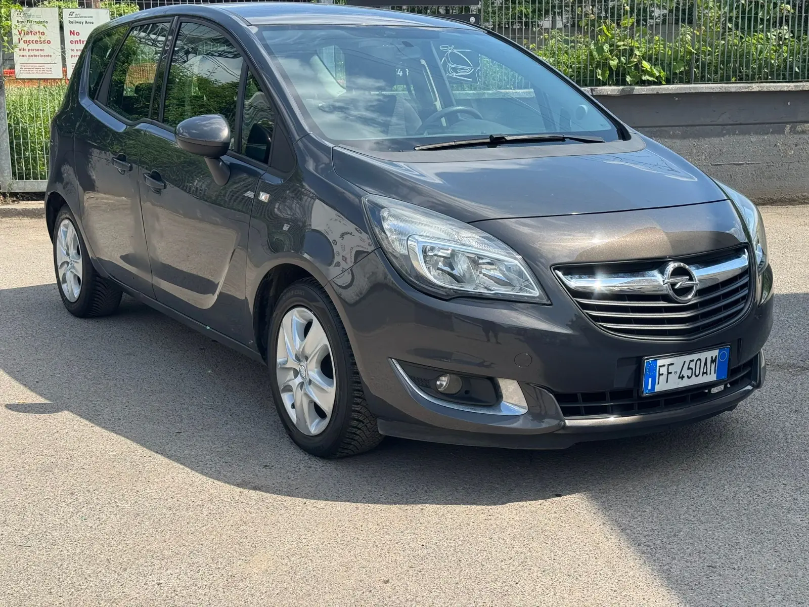 Opel Meriva - Foto 1