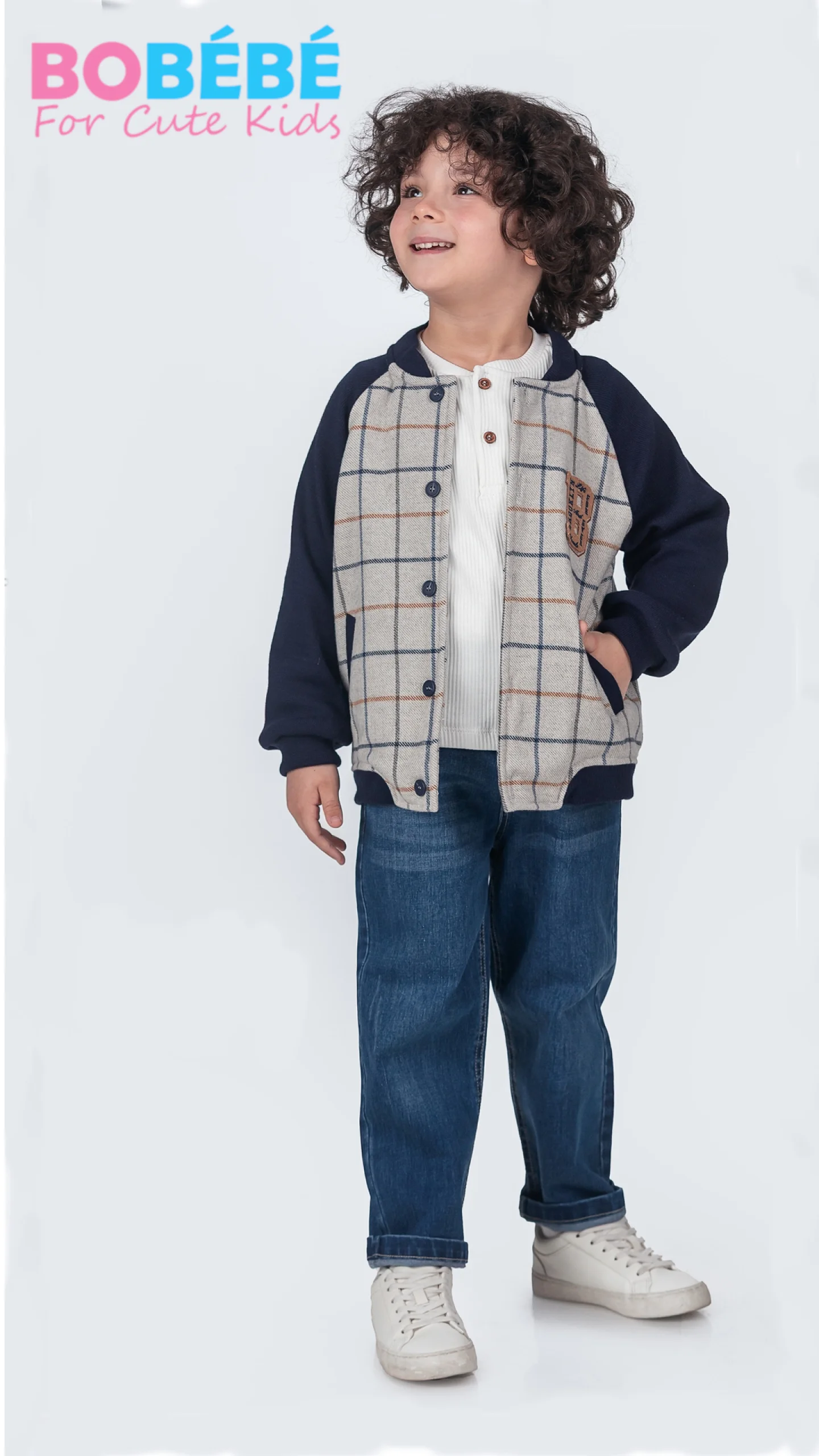 Ensemble Garçon Chic – Veste à Carreaux, T-shirt et Pantalon