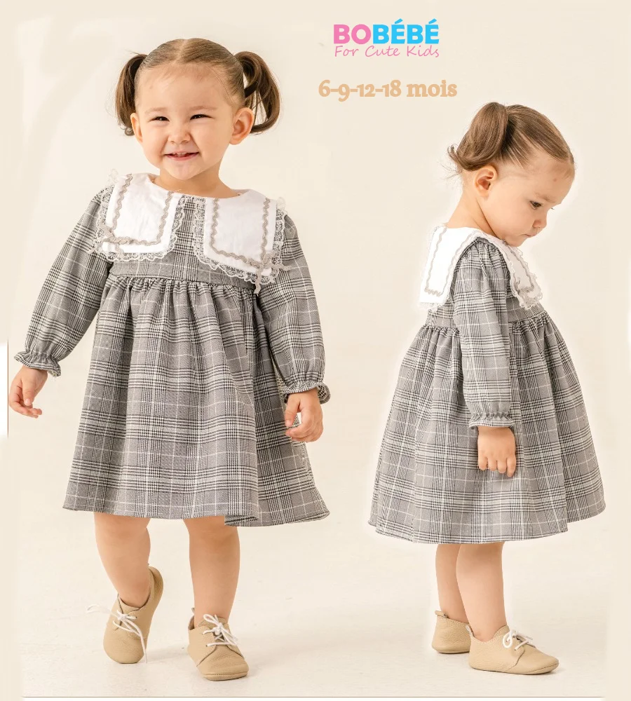 Robe Bébé Fille à Carreaux avec Col Claudine en Dentelle