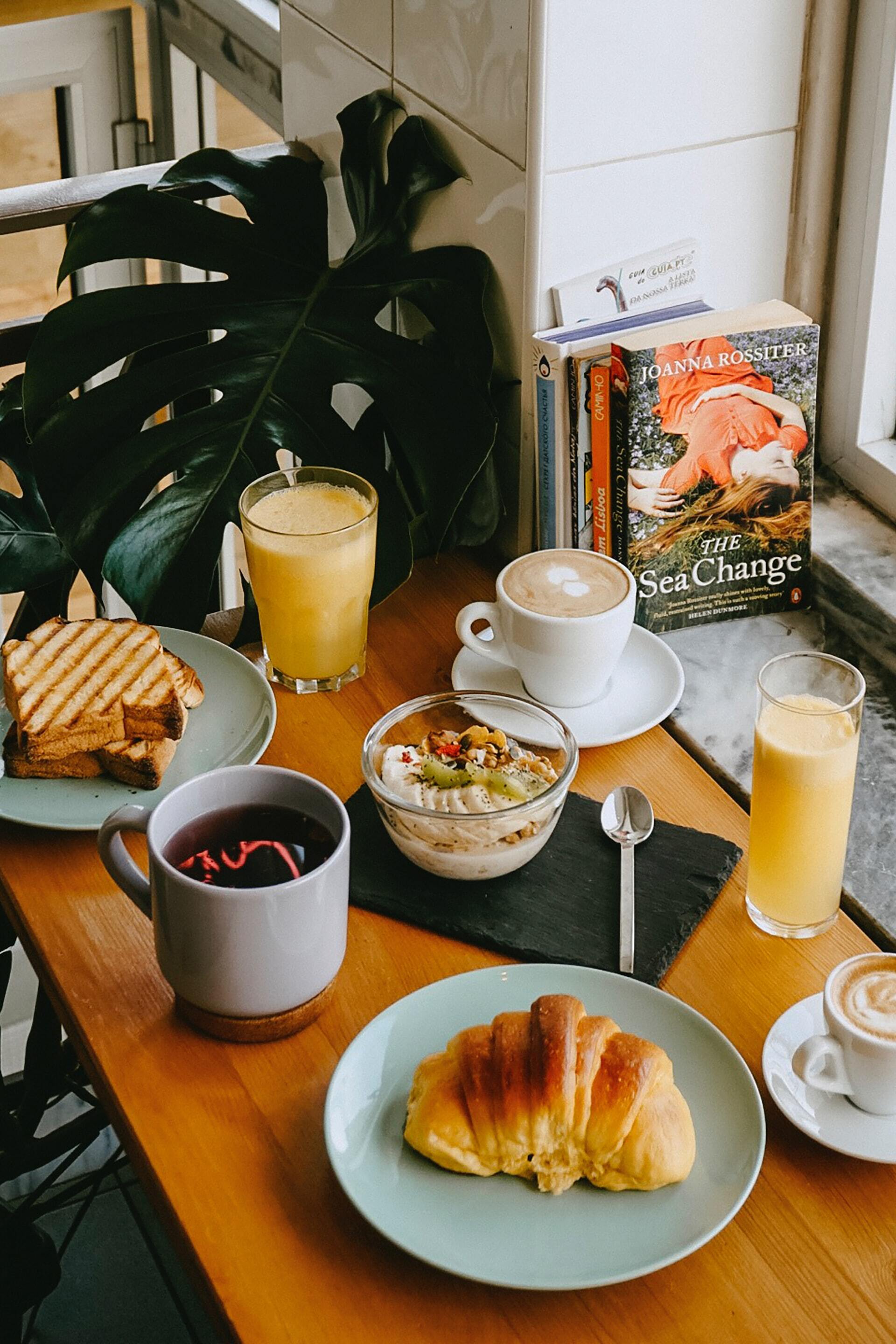 завтрак. открытки доброе утра пора завтракать. сладкий завтрак. доброе утро вкусного завтрака. с добрым утром приятного завтрака.