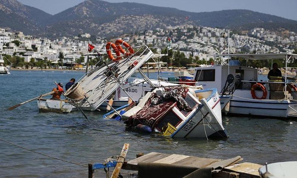 Bodrum Kalesi ve antik kalıntılar üzerinde tarihsel deprem