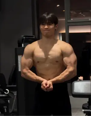 Profile photo of bodybuilder Cho Hyun-woo