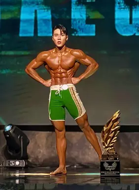 Profile photo of bodybuilder Park Han-young
