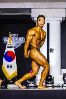 Profile photo of bodybuilder Jung Hyun-jun