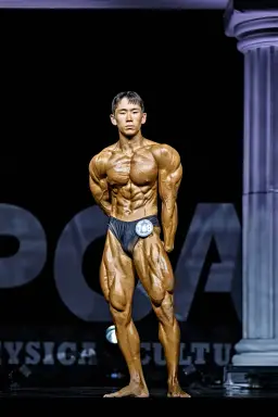 Profile photo of bodybuilder Hwang Hyun-soo