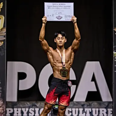 Profile photo of bodybuilder Lee Seung-hoon