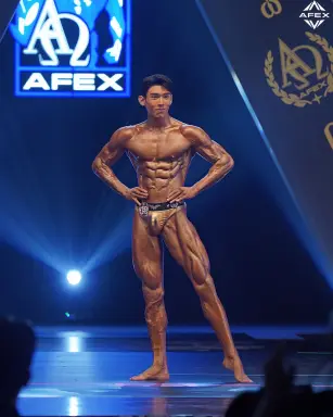Profile photo of bodybuilder Kim Hee-woo