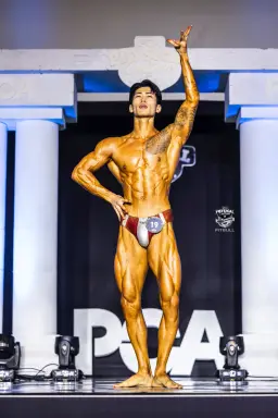 Profile photo of bodybuilder Son Dong-hyeok