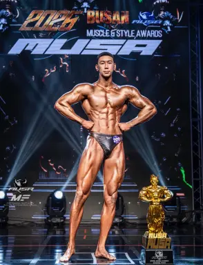 Profile photo of bodybuilder Park Seol-bim