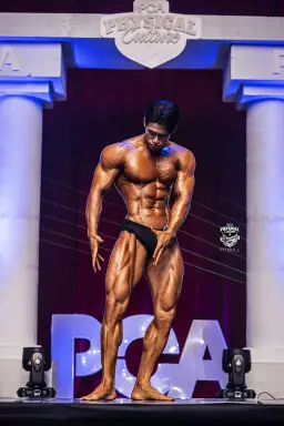 Profile photo of bodybuilder Jung Moo-won