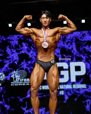 Profile photo of bodybuilder Lee Seon-yeol