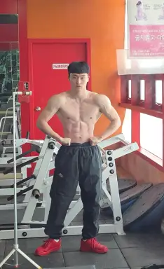 Profile photo of bodybuilder Jung Hyo-bin