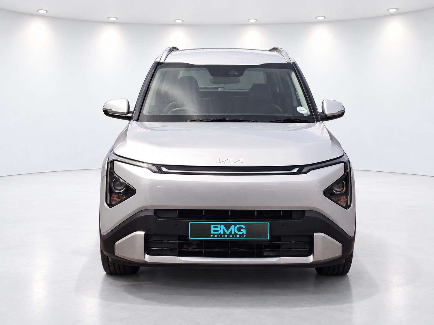 2026 Kia Carens — Photo 2