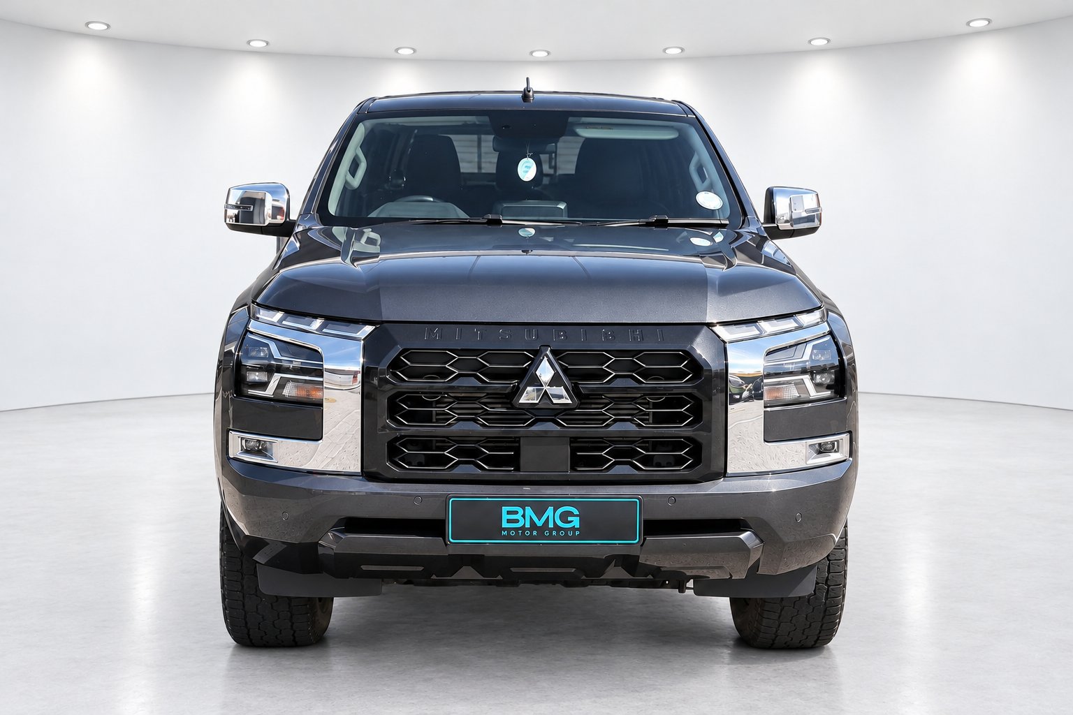 2025 Mitsubishi Triton — Front