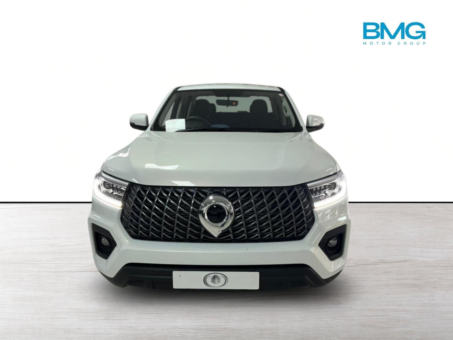 2026 GWM P300 — Front
