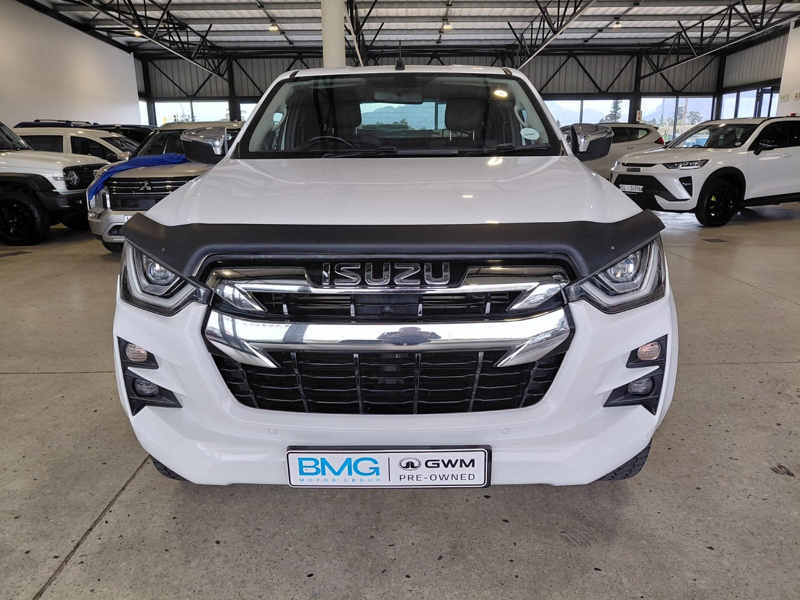 2023 Isuzu D-Max — Front