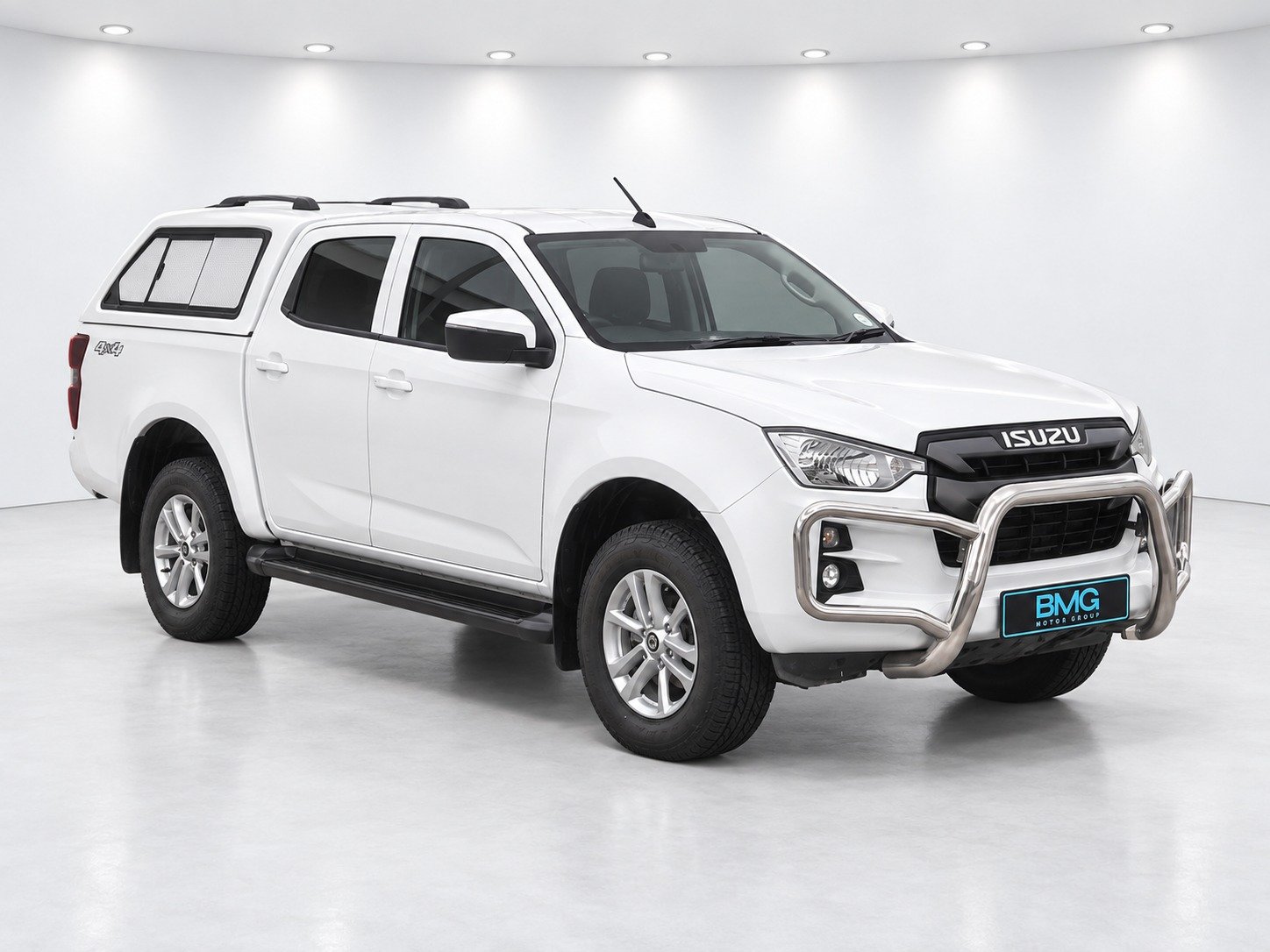 2022 Isuzu D-Max — Front-right three-quarter