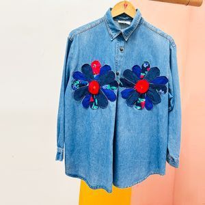 camisera aplique flores