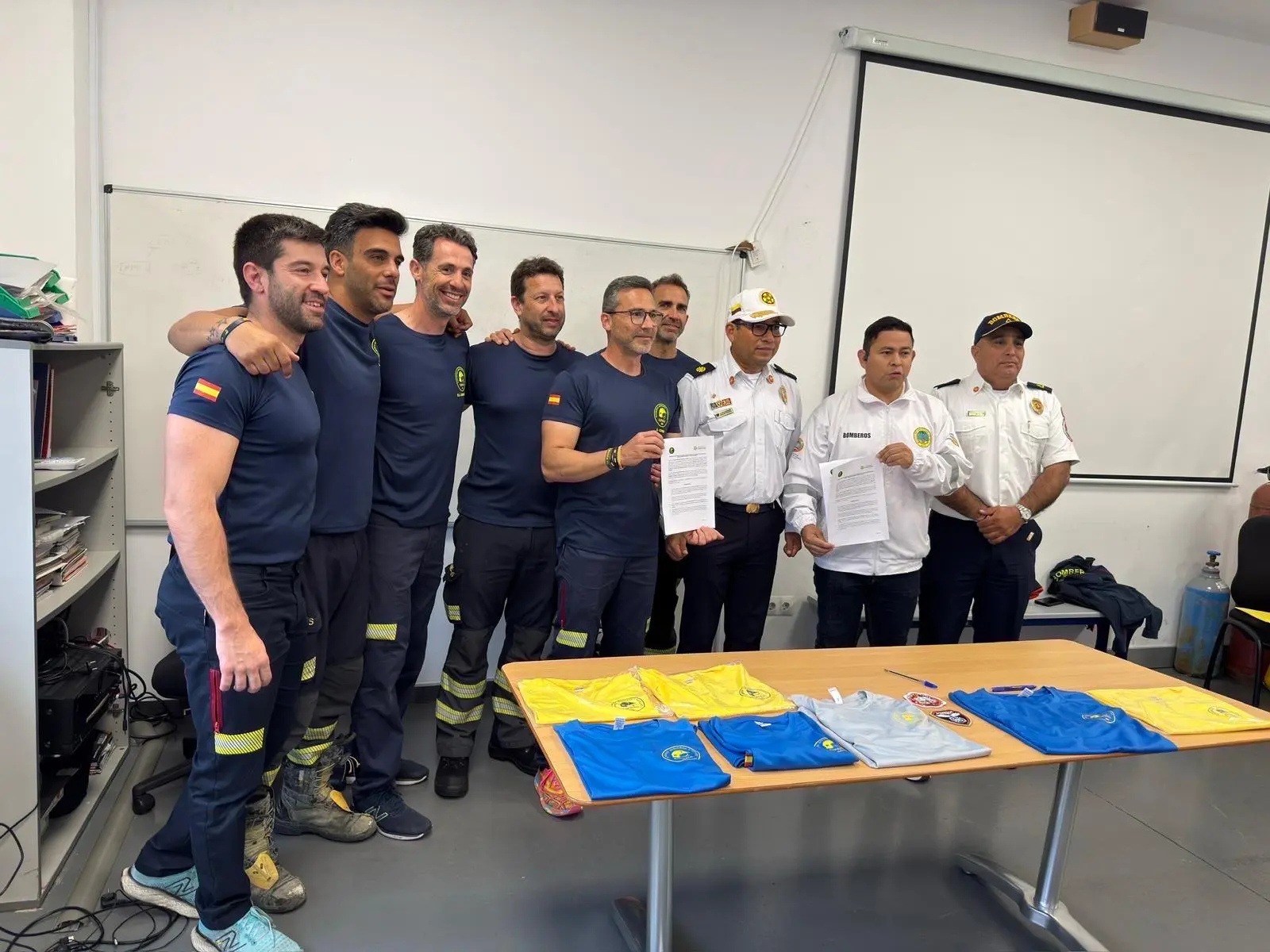 Acuerdo de colaboración internacional con Bomberos de Cartagena de Indias (Colombia)
