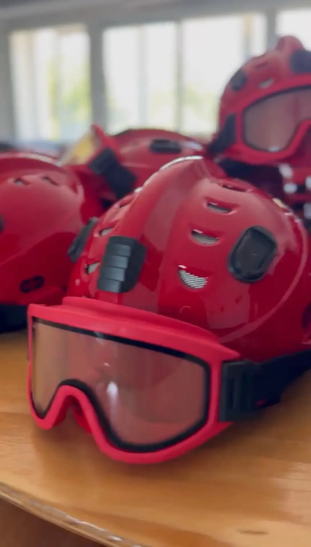 SICOR EOM: nuevos cascos de protección para Bomberos Búsqueda y Rescate España