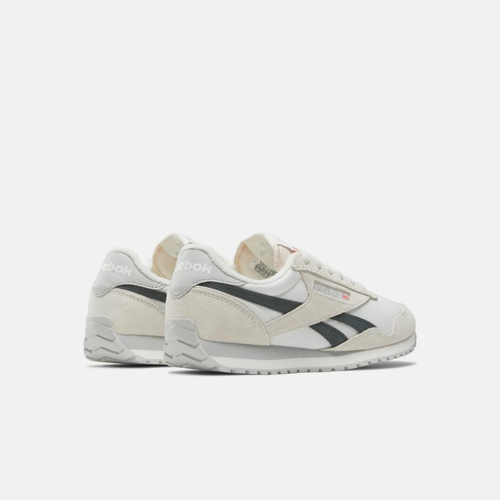 Classic AZ Shoes view 4