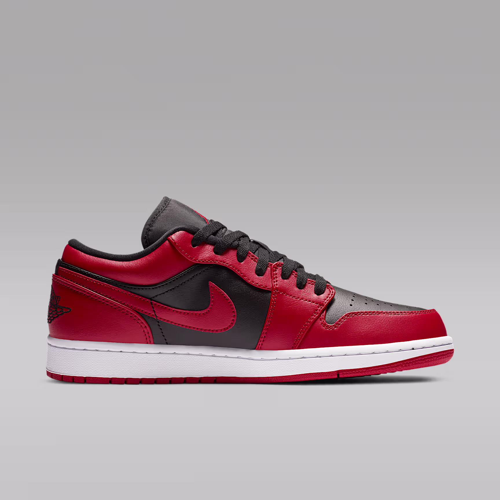 Air Jordan 1 Low view 3
