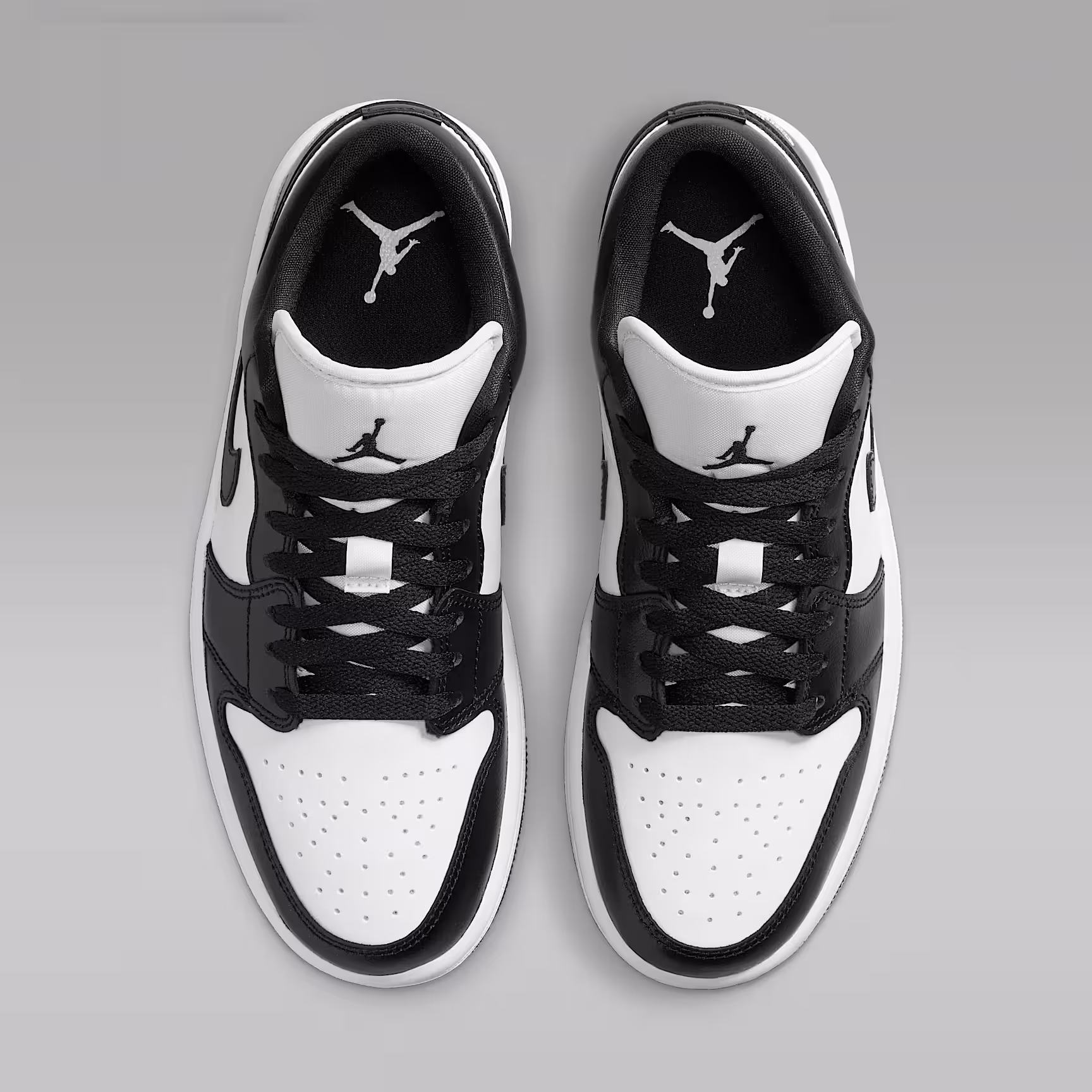 Air Jordan 1 Low view 4
