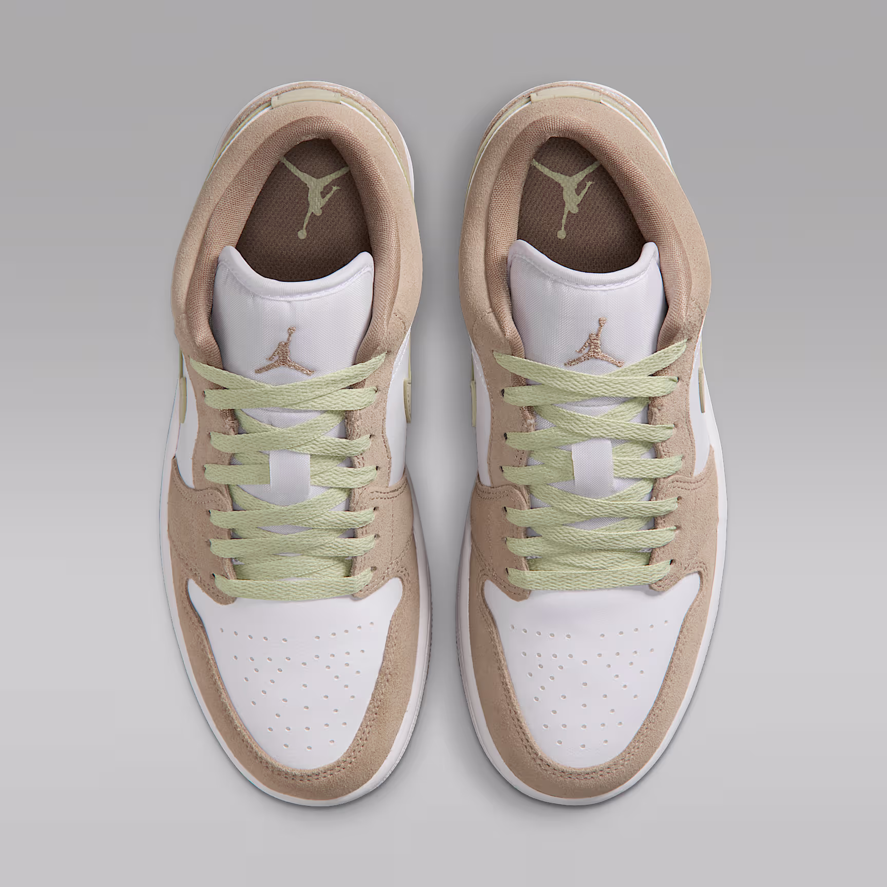 Air Jordan 1 Low view 4
