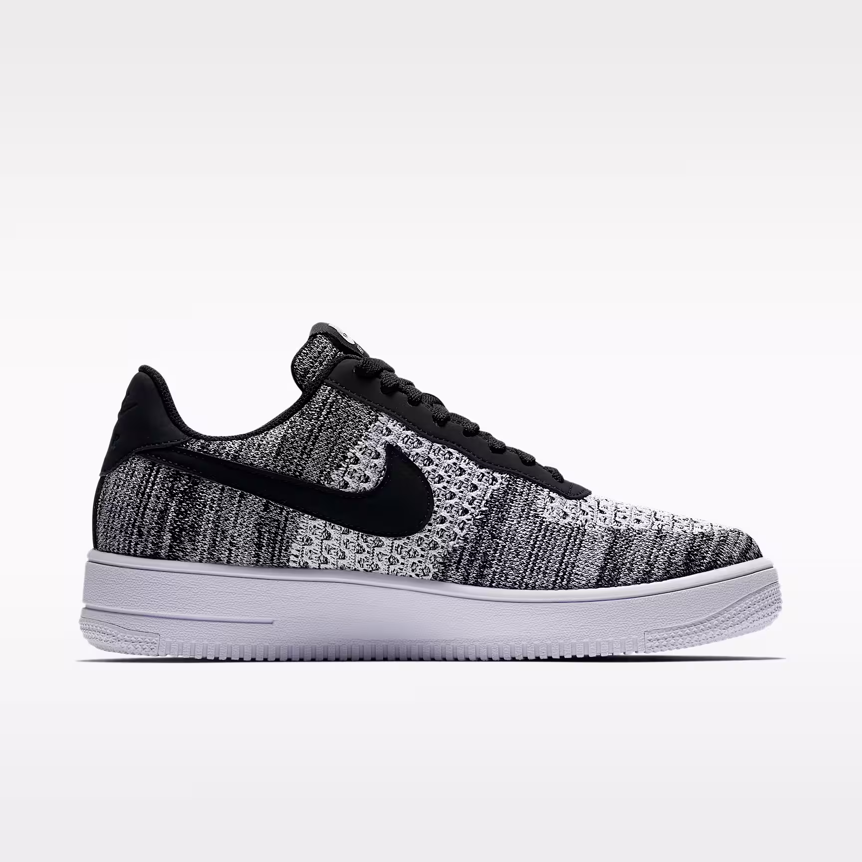 Nike Air Force 1 Flyknit 2.0 view 3