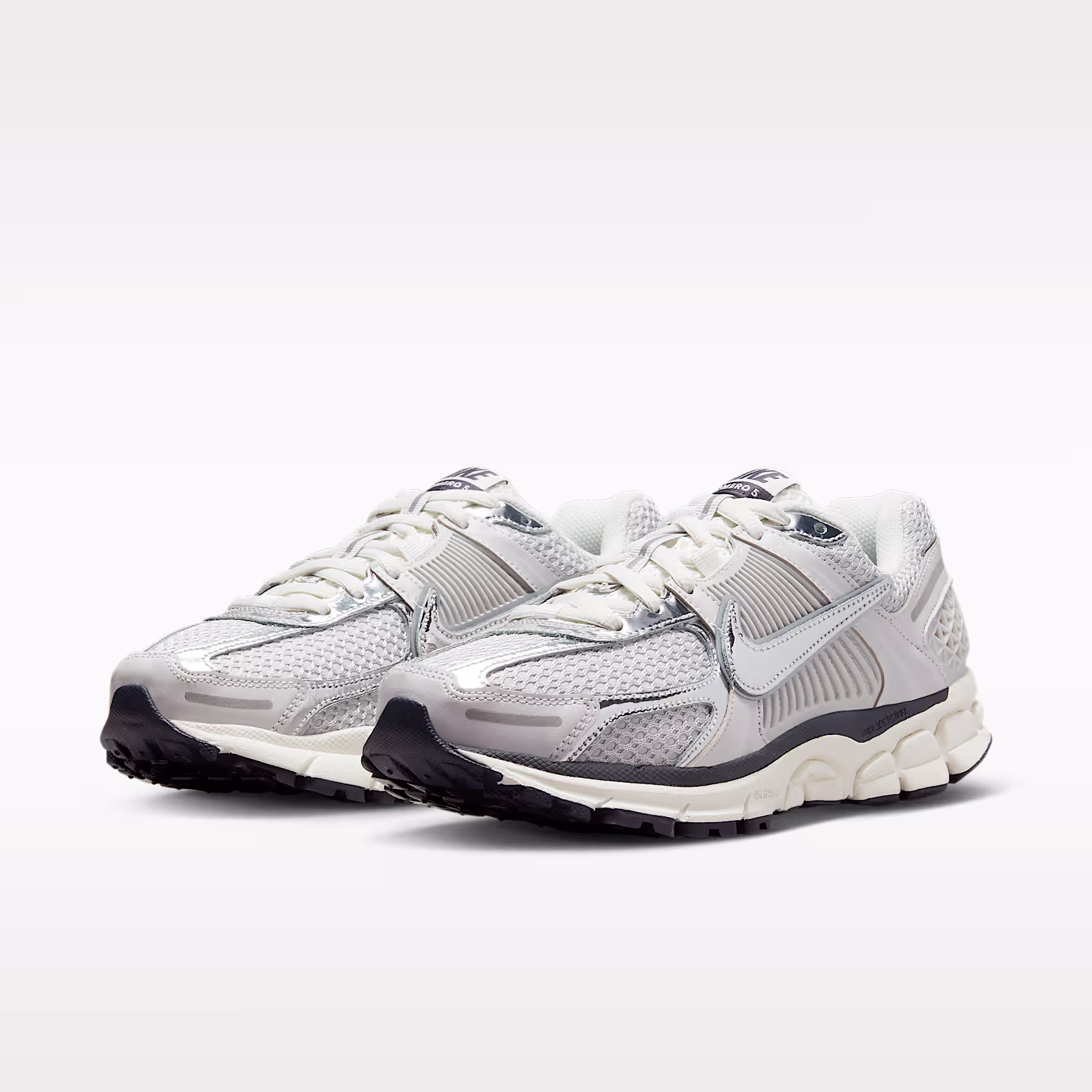 Nike Zoom Vomero 5 view 5