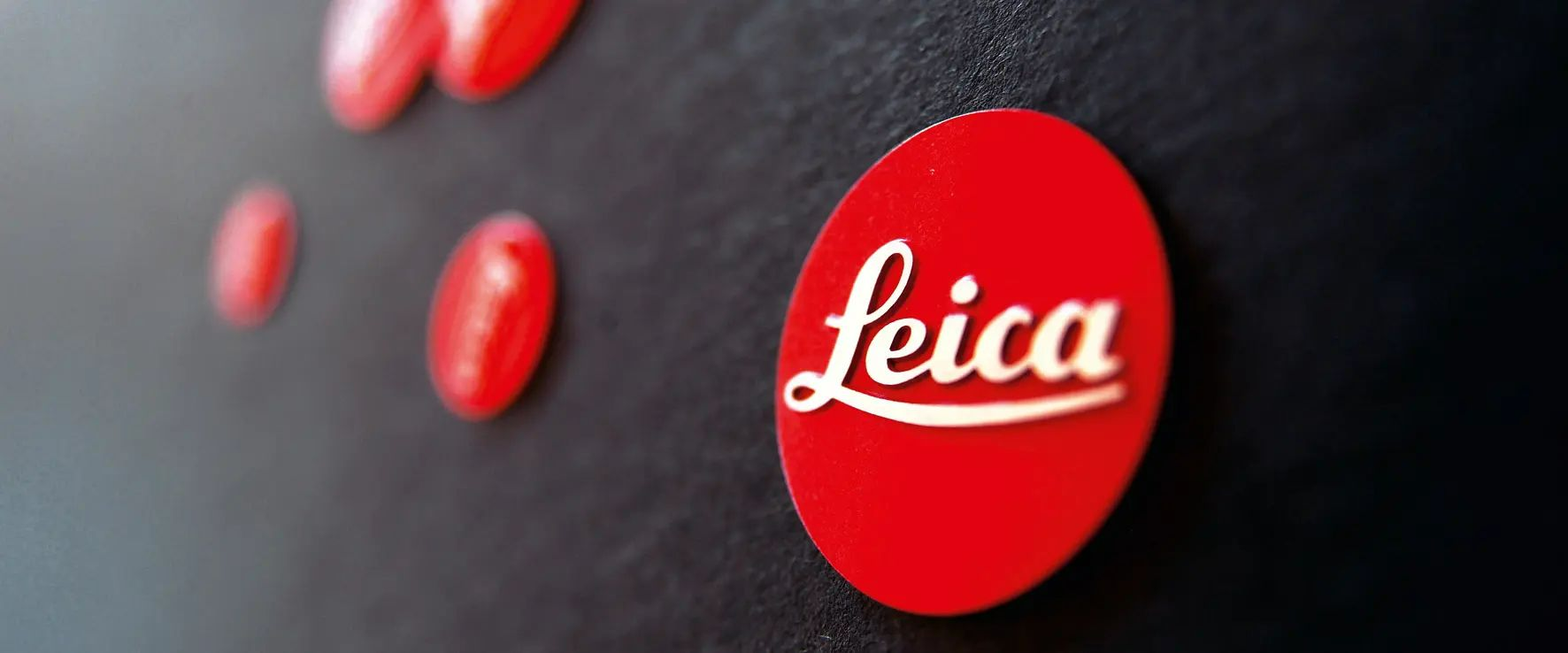 📸 手機相機聯名全解析：Leica、Zeiss、Hasselblad 差在哪？最早合作手機竟然是它！ 文章圖片