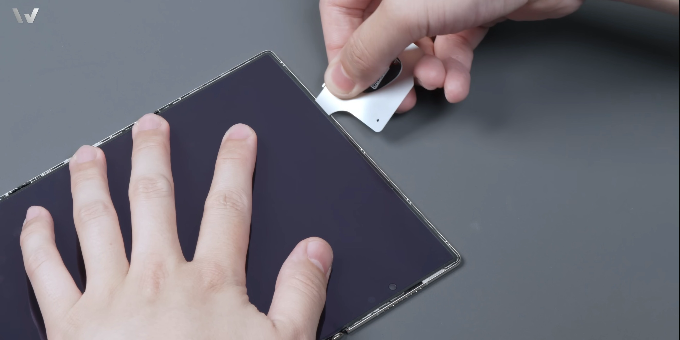 📱 2026 摺疊機採購全攻略：從「炫技品」到「主力機」，現在是入手的最佳時機嗎？ 文章圖片