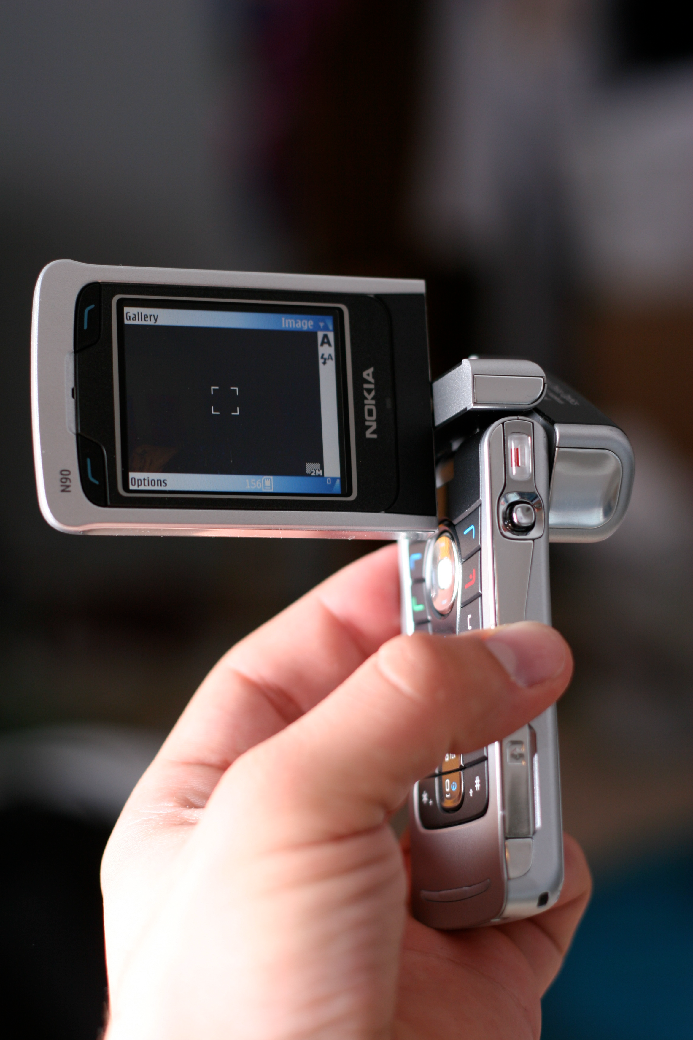 📸 手機相機聯名全解析：Leica、Zeiss、Hasselblad 差在哪？最早合作手機竟然是它！ 文章圖片