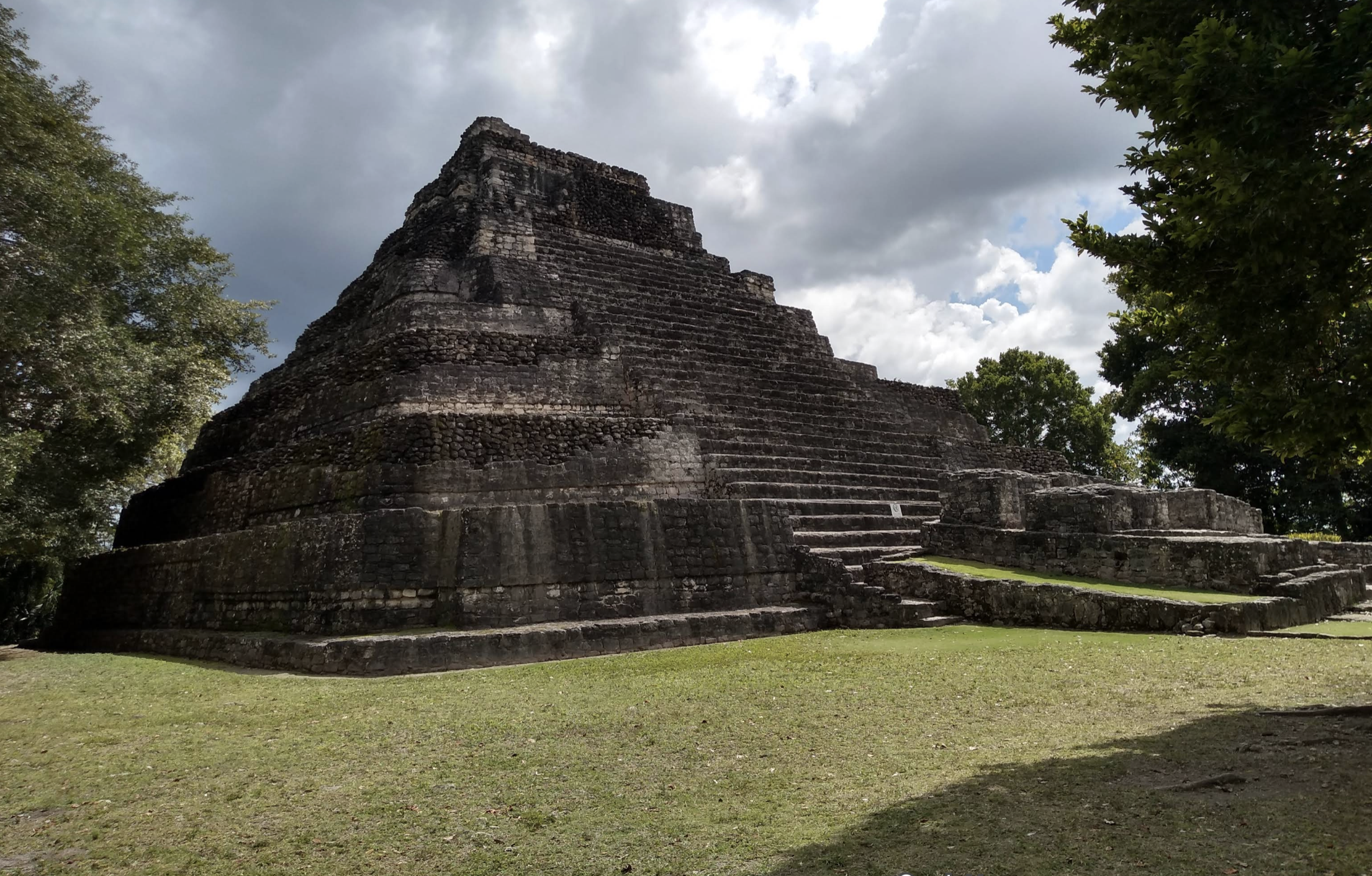 Zona Arqueológica de Chacchoben 