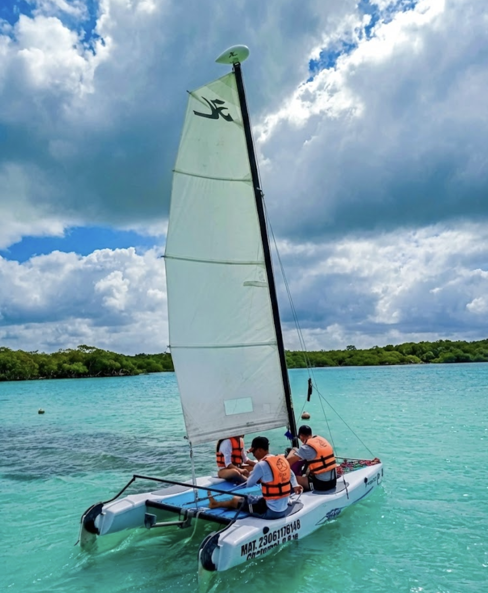 Renta de Velero Hobie 13
